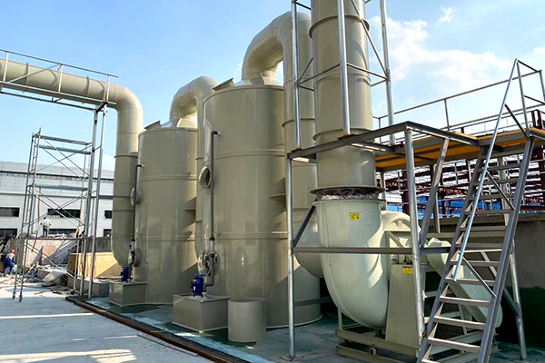 Exhaust gas treatment equipment